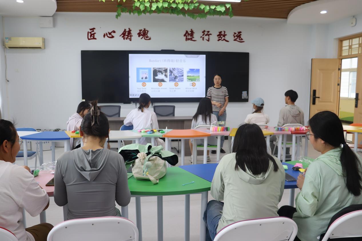 “认识情绪 缓解压力”团体活动顺利开展